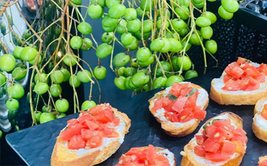 冷餐会也常常被用作庆祝活动的形式