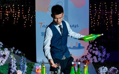 激发他们的团队协作精神